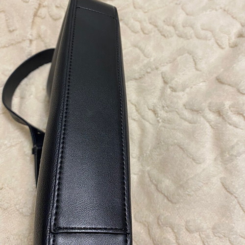 Karl Lagerfeld shoulder bag black like new