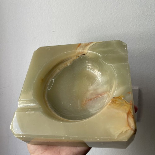 Vintage heavy onyx ashtray like new, decorative marble piece