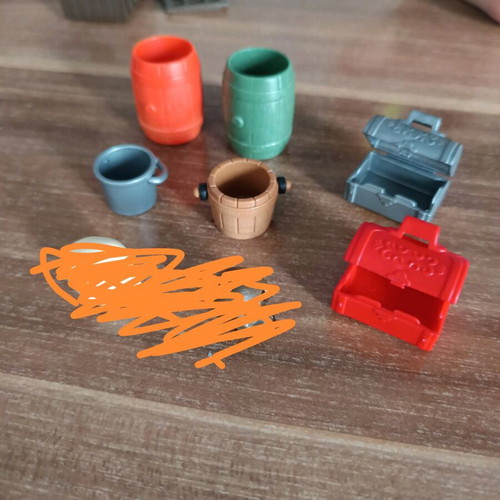Playmobil barrels, buckets and suitcase like new