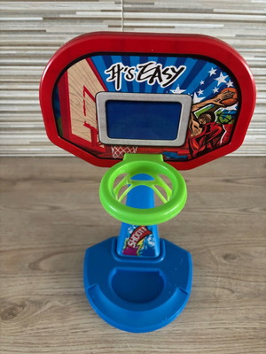 Basketball board game used with backboard and hoop