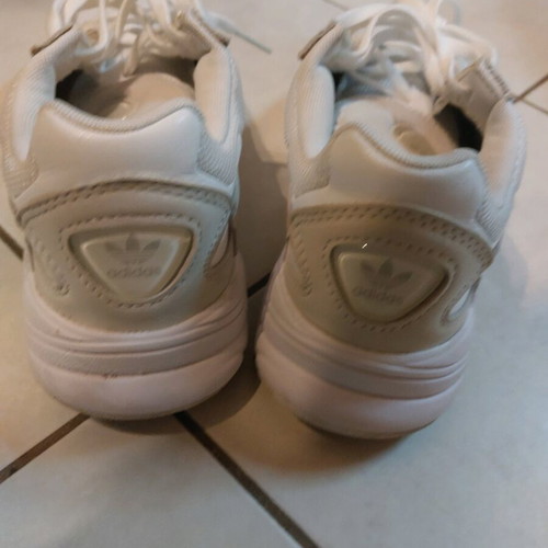 Adidas Falcon women's sneakers size 38 like new, white