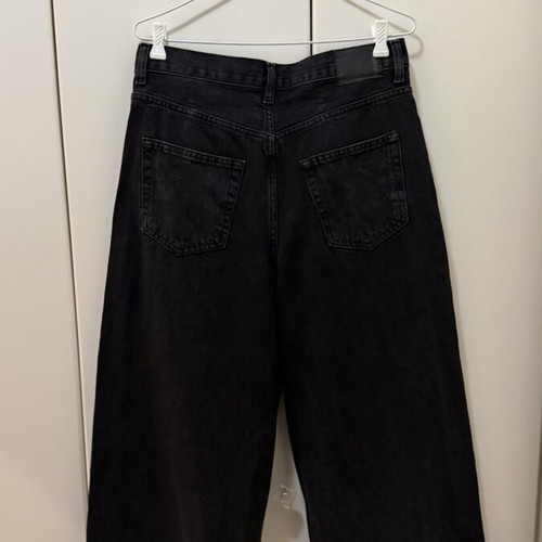 Pull & Bear Jean 3/4 like new, size L