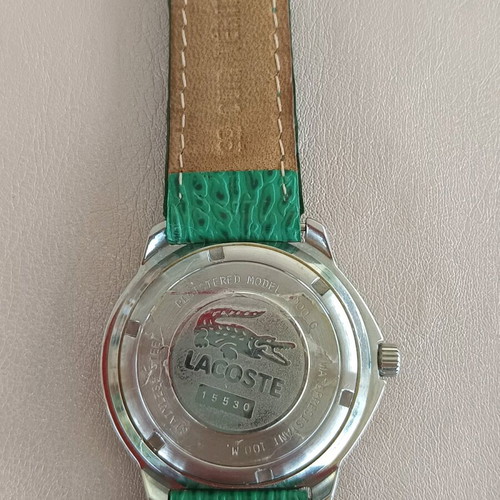 Quartz wristwatch used