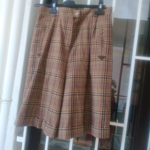 Wool zip culotte skirt like new, checkered, beige and brown