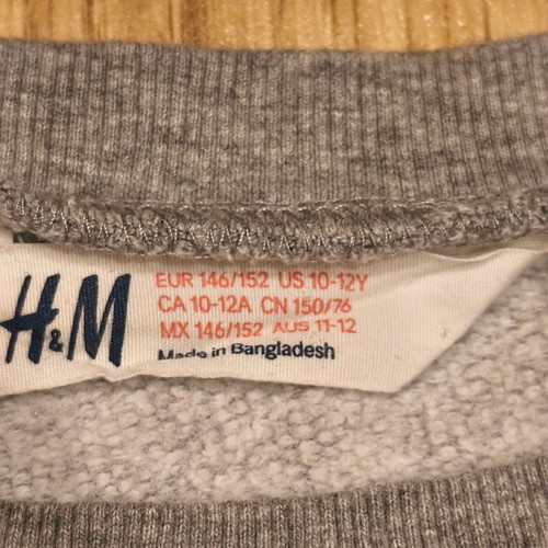 H&M Kids Grey Skeleton Rib Cage Sweatshirt used, size 10-12Y
