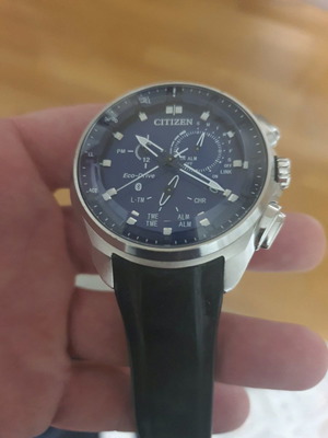 Ανδρικό ρολόι Citizen BZ1020-14L με μαύρο λουράκι.