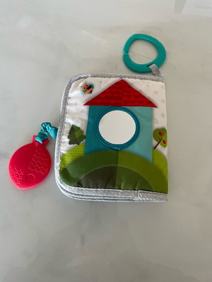 Tiny Love μαλακό βιβλίο και παιχνίδι Soft Book Meadow Days σαν καινούργιο