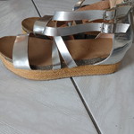 Platform sandals silver like new, size 40