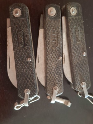 Souvenir folding knife used