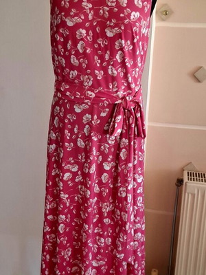 Ralph Lauren sleeveless dress like new, coral pink floral jersey