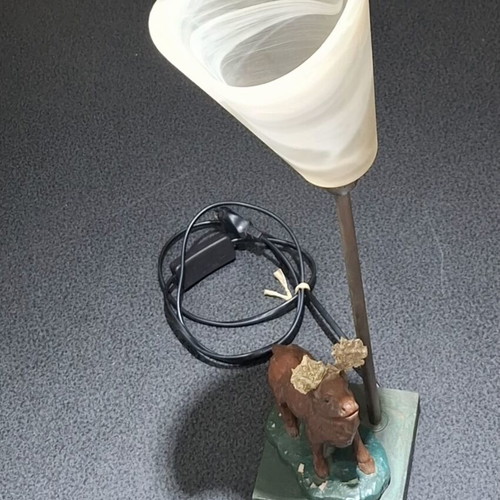 Table lamp with moose figure and tulip glass shade like new