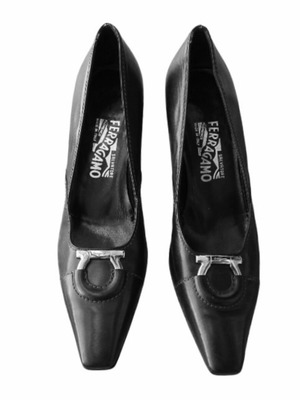 Salvatore Ferragamo Gaucho Leather Pumps used, black, size 7.5 B