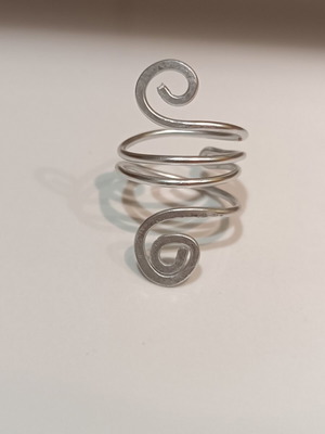 Ring with hammered edges handmade, silver color