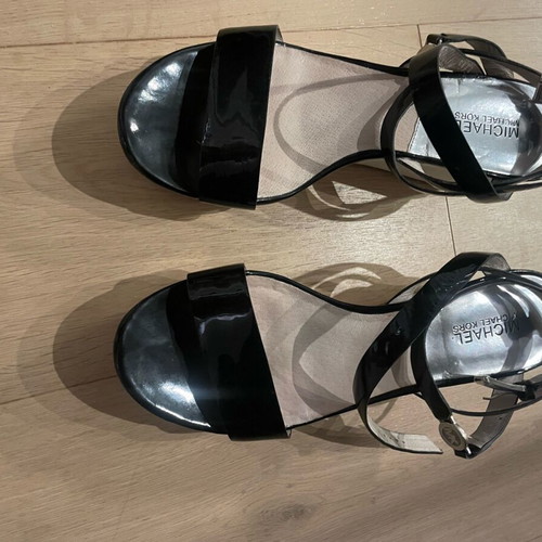 Michael Kors platform sandals like new, black patent leather, size 40