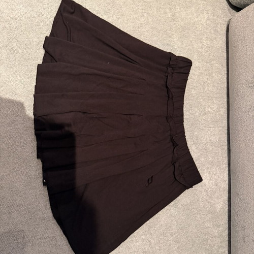 Begatti sports skirt shorts size Medium like new, black