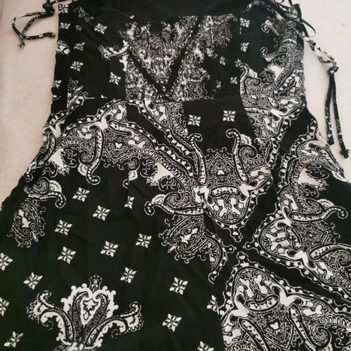 Bershka one-piece shorts M used, black and white