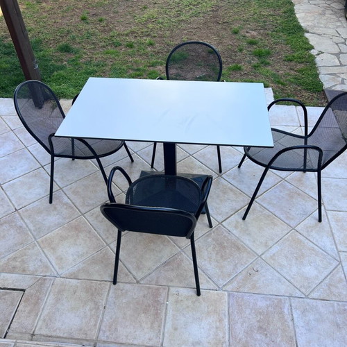 Mexil table set with 4 chairs like new