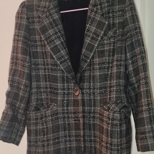 Perla checked blazer size 46 black red white