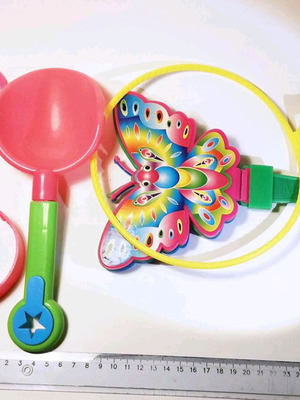 Plastic toys used, assorted pack