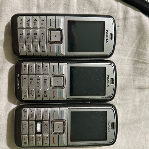 Nokia phones used, for parts without battery and charging port