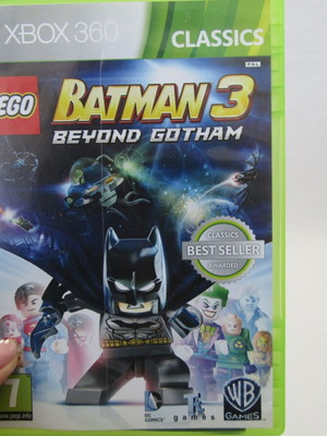 Xbox 360 Batman 3 Beyond Gotham used, with booklet