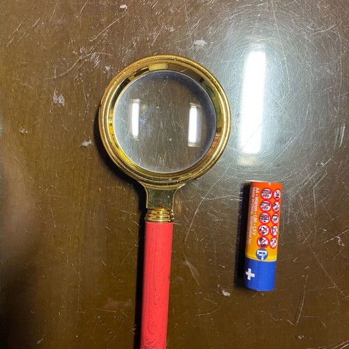 Small magnifying glass like new