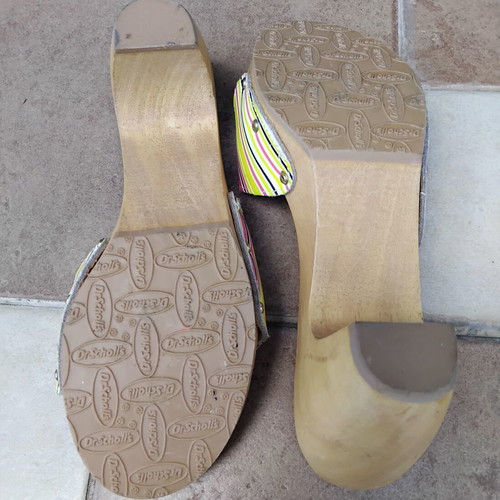 Dr. Scholl's Pescura Heel Vintage Wooden Clogs size 40 like new, multicolor
