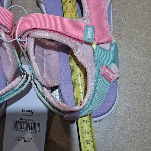 Girls Sport Velcro Sandals size 33, brand new, colorful pink