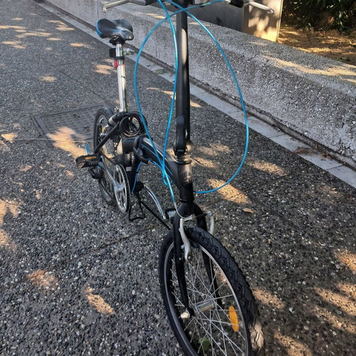 DHS Folding Bicycle like new, aluminum, 6 speeds