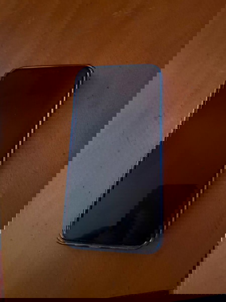 Πωλείται iPhone 11 Pro Max 256GB Με υγεία μπαταρίας 99%