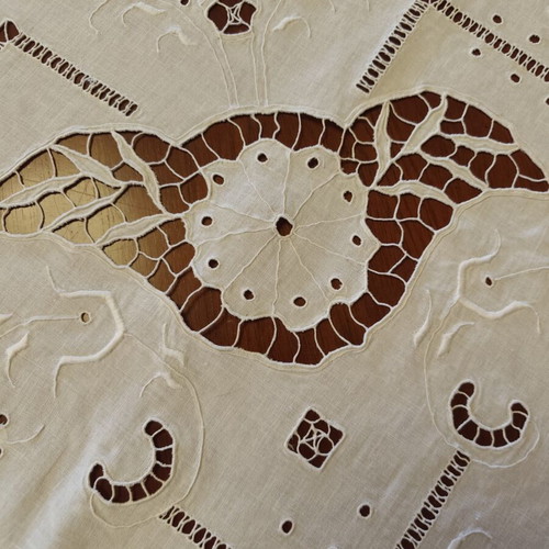 Handmade cutwork tablecloth 170x170, like new