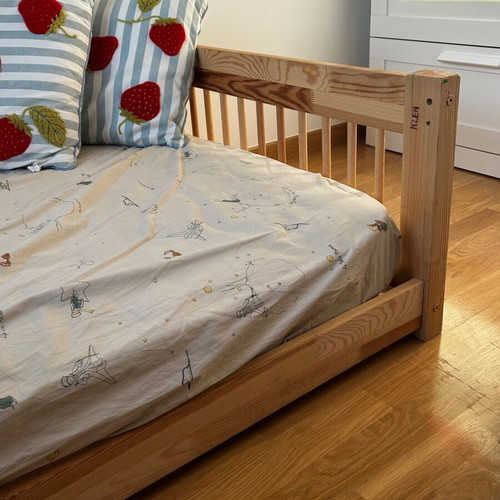 Montessori bed like new, 90x200cm, solid pine wood