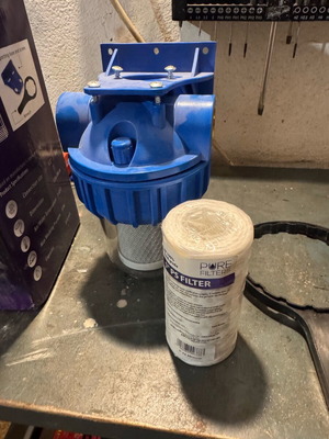 Water filter set with 2 replacements new