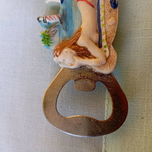 Magnet Bottle Opener with sea and little people design