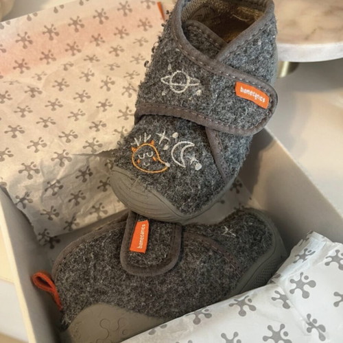 Biomecanics kids slippers like new, size 21, gray with orange details