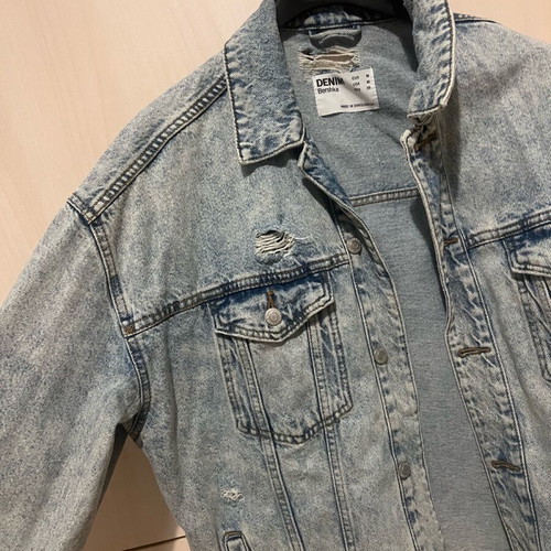 Jean jacket Bershka like new, size Medium, blue