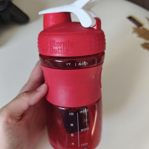 Blender Bottle Shaker 500ml with Stainless Steel BlenderBall new