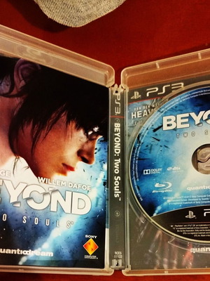 Playstation 3 Beyond Two Souls like new with case and manual