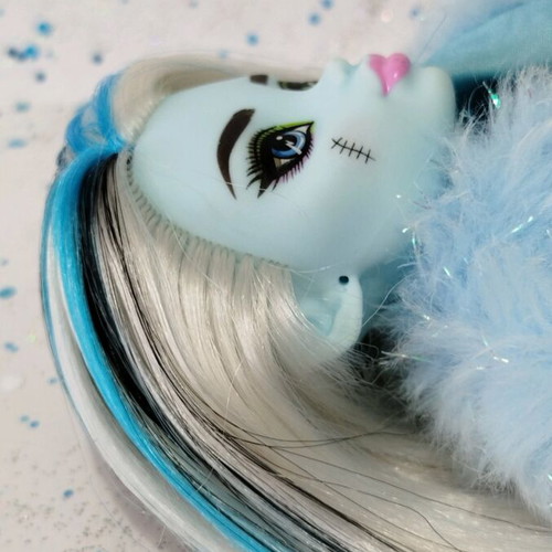 Monster High Frankie G4 incomplete doll like new
