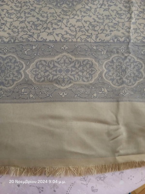 Scarf in like new condition beige and turquoise