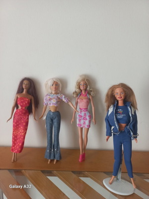 Κούκλες Barbie μεταχειρισμένες, σετ 4, 90s