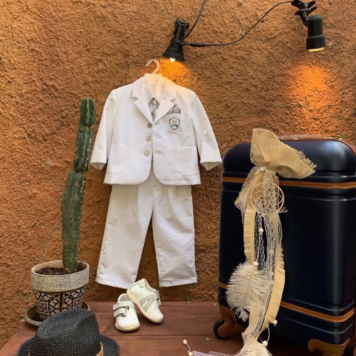 Wedding and baptism items like new, entire stock