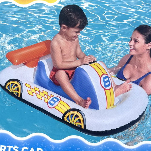 Inflatable beach toy like new, age 0-3 years