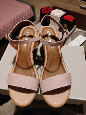 Tamaris women's platform shoes new, light pink suede, size 39