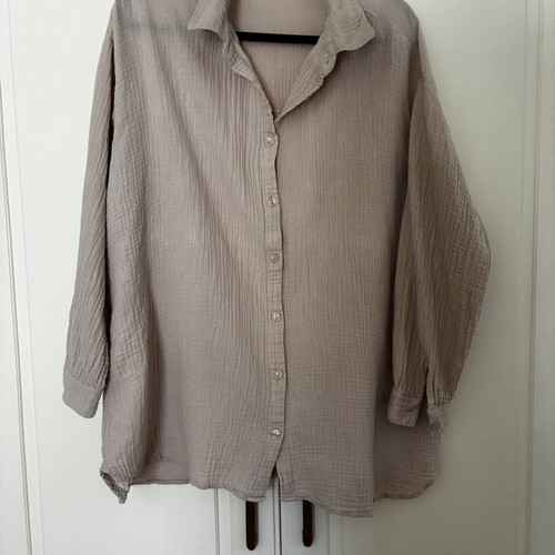 Infinity cotton gauze oversized shirt plus size 42/44 like new, pink beige