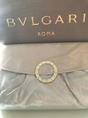 Τσαντάκι BVLGARI μπεζ χρυσαφί αχρησιμοποίητο 23x13x5 cm