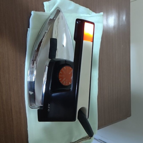 AEG Electric Iron Perfect L 1200 Watt used