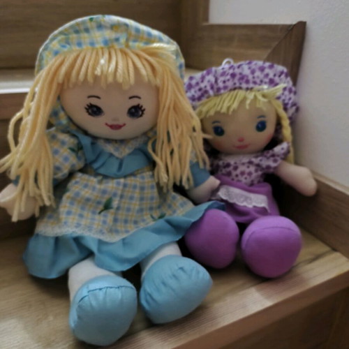 Cloth dolls like new, set of 2
