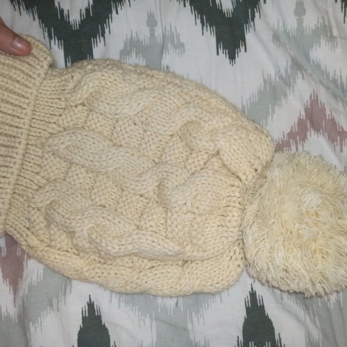 Atrrativo white knitted wool hat new