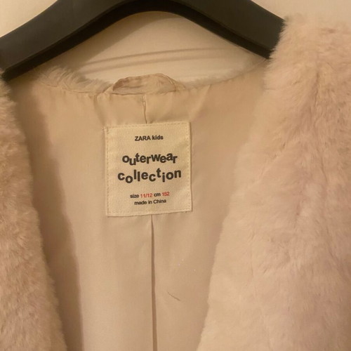 White fur vest Zara like new, size S